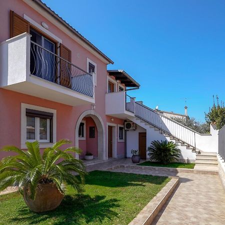 Apartment Palm View II Rovinj Exterior photo